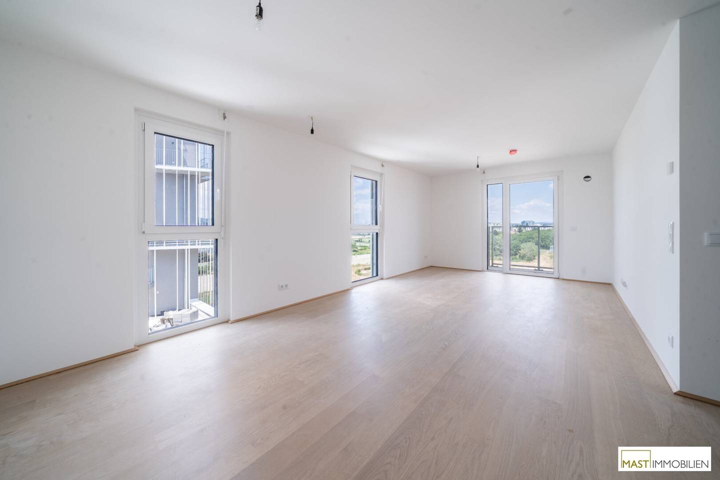New build apartment with balcony near Old Danube