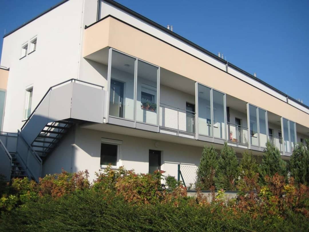 Well maintained apartment with cellar
