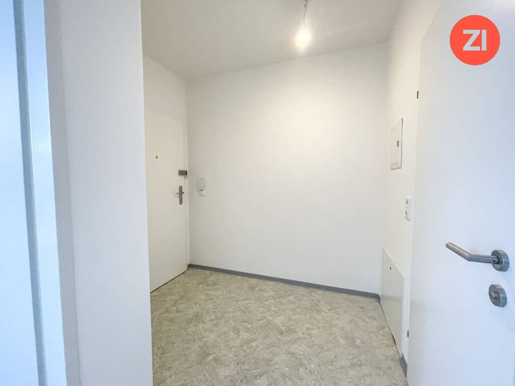 Attic apartment loggia and underground parking