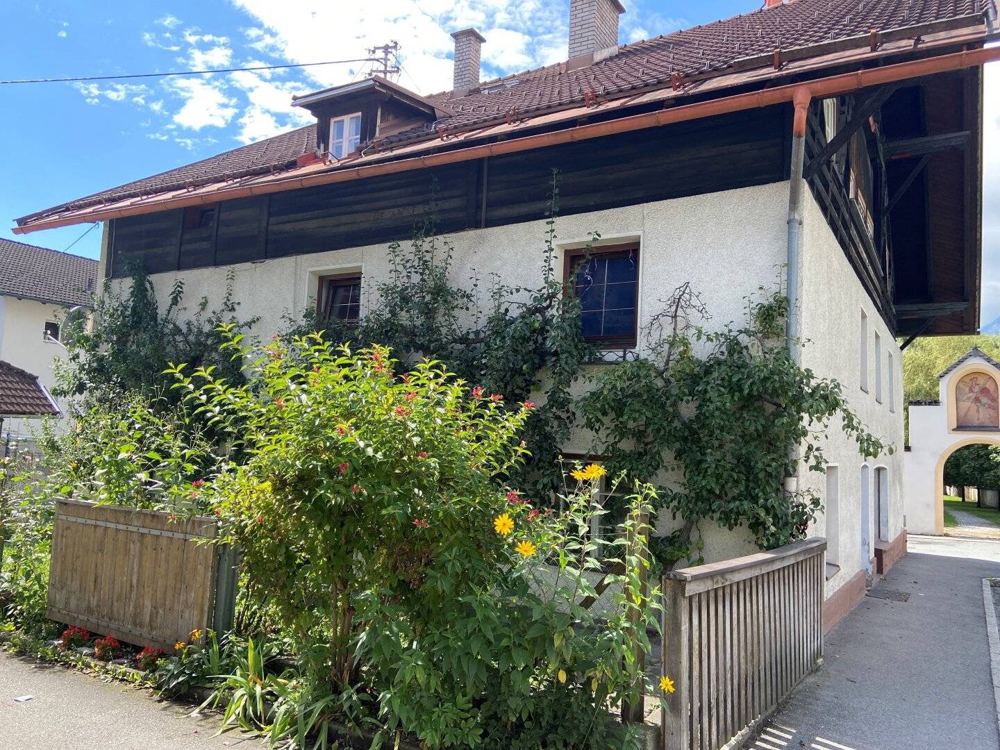 Multi-family house Absam 350m²