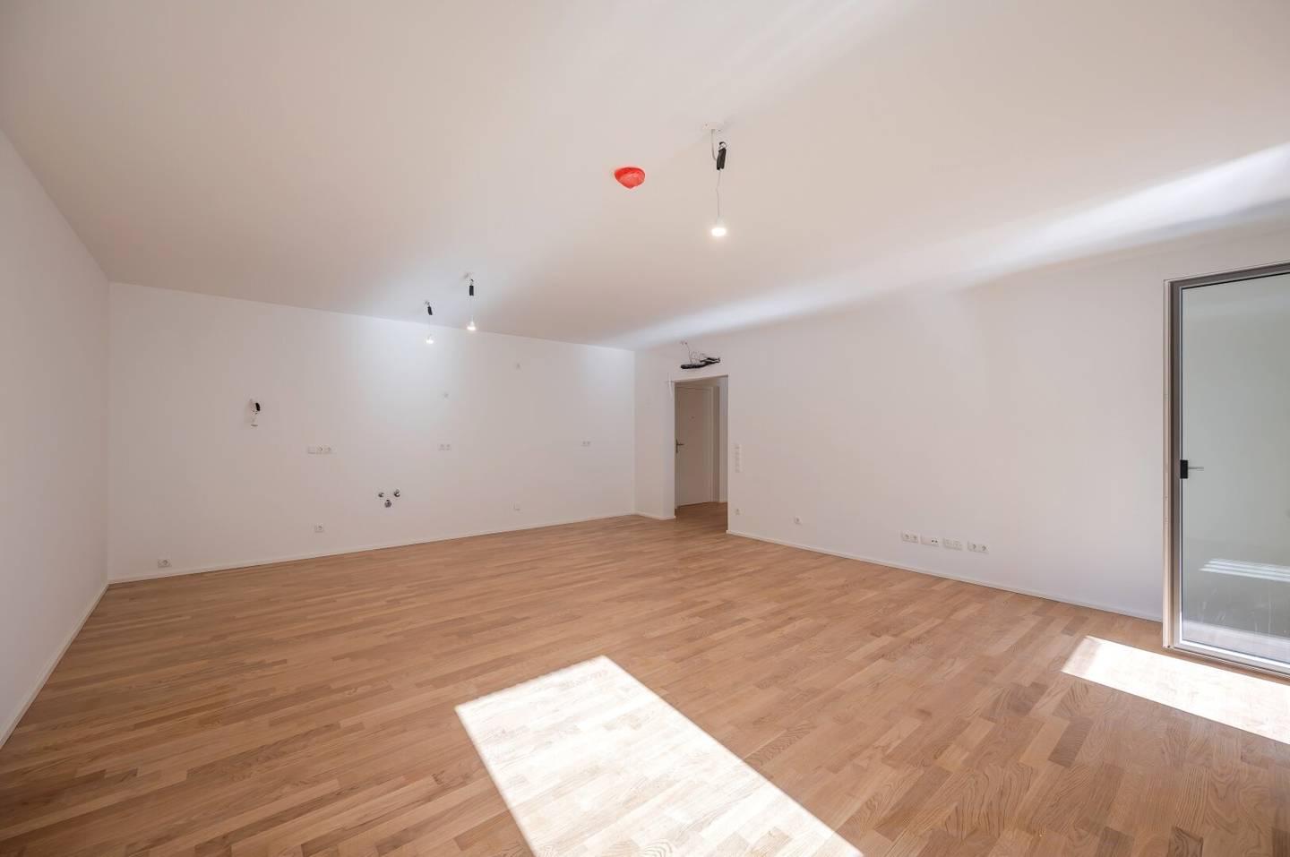New 4-Rm Apt Vienna 1020
