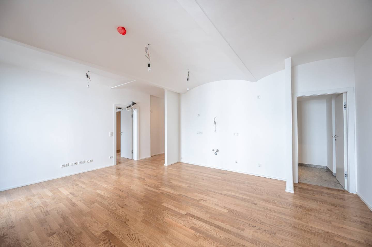 New unique two room old building apartment with loggia first occupancy top location