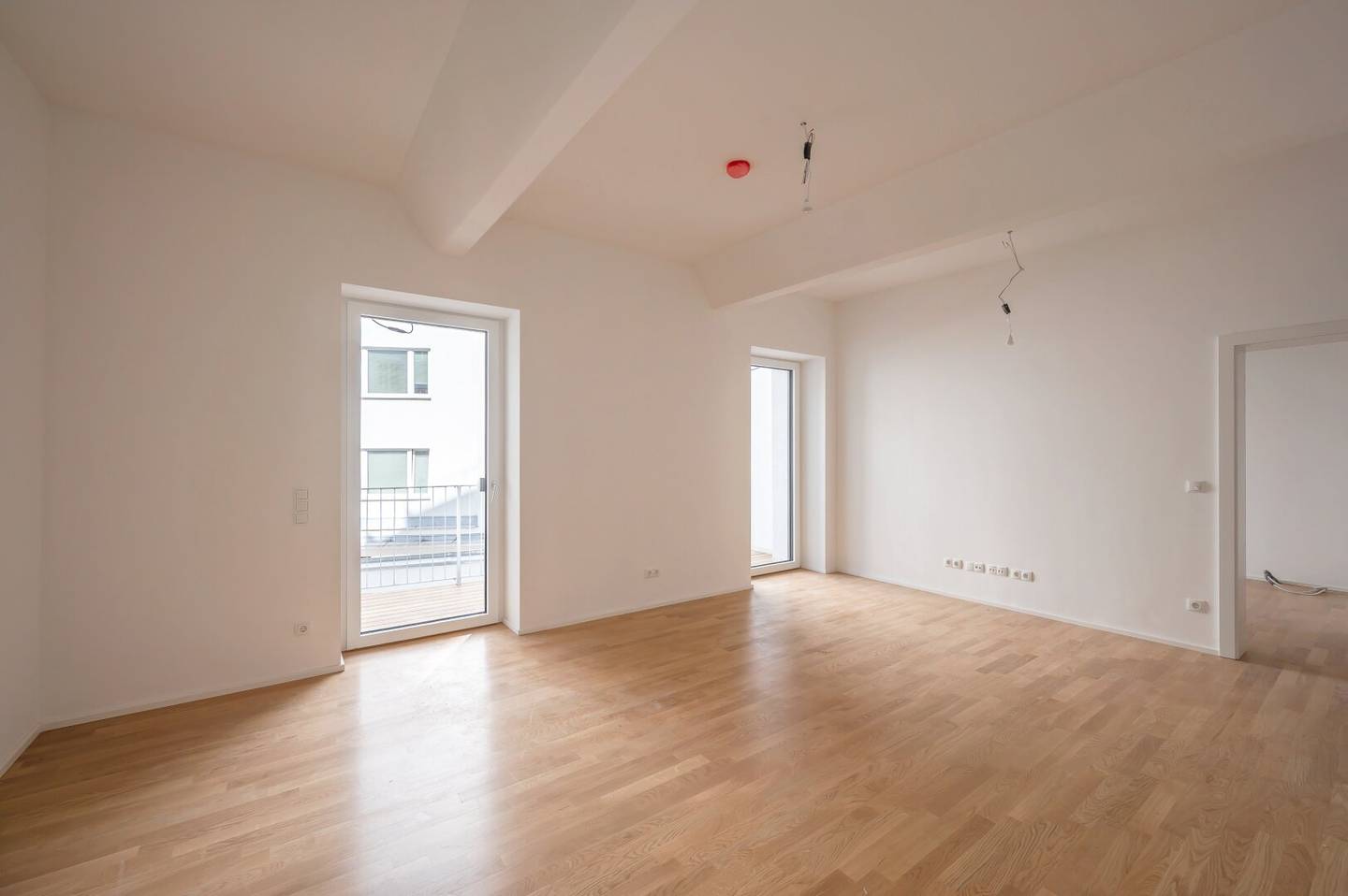New fantastic two room old building apartment with loggia first occupancy Best Location