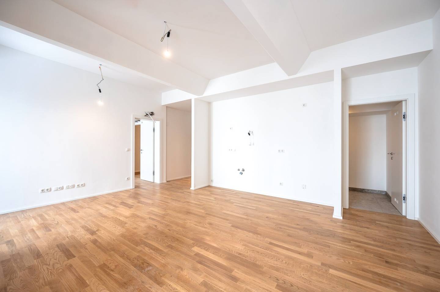 New fantastic two room old building apartment with loggia first occupancy Best Location