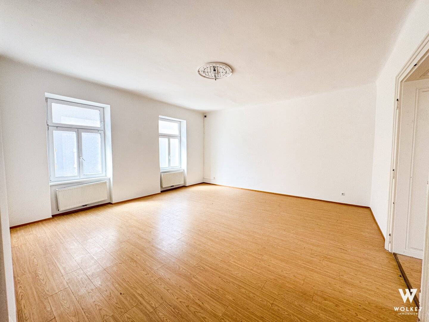 Neuwertiges Büro 120m² Simmering U3