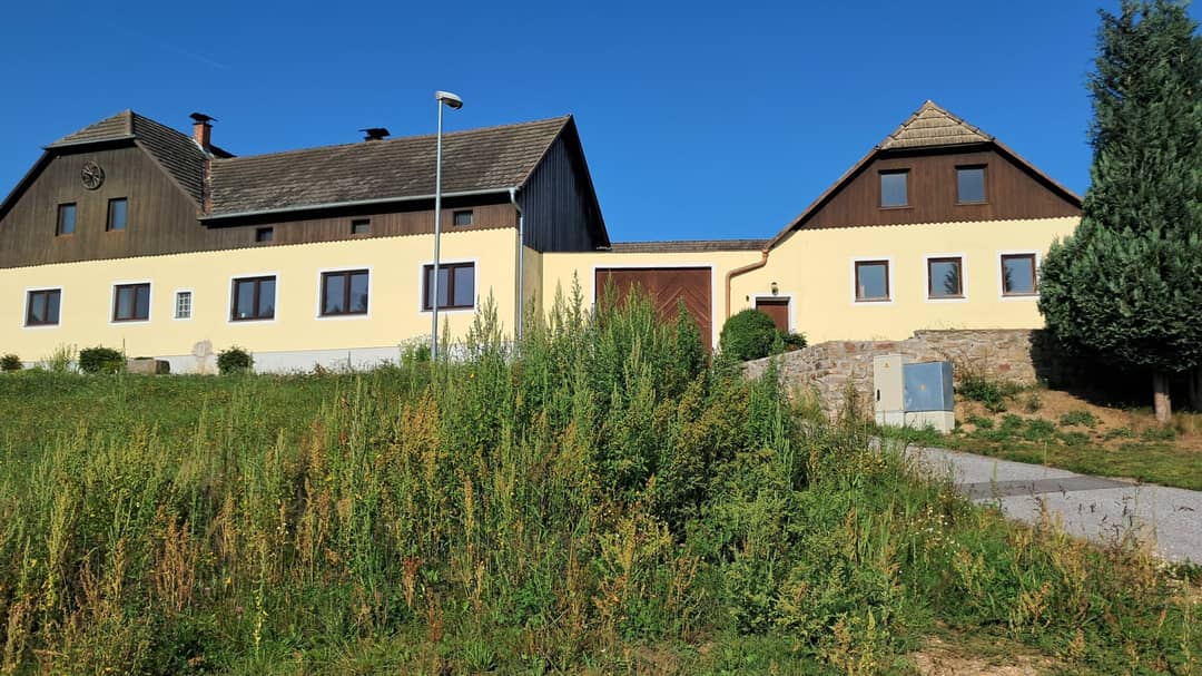 Charming Farmhouse in Merzenstein