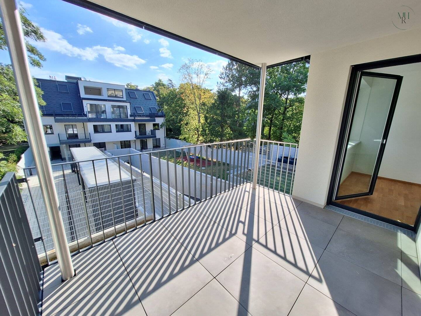 New build apartment with balcony directly at the Vienna Woods