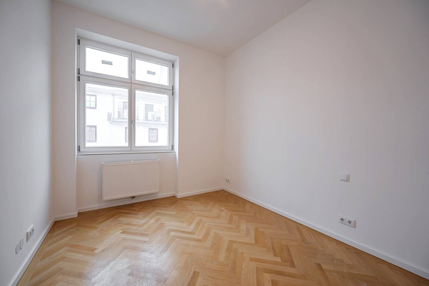Altbauwohnung Hofruhelage Erstbezug