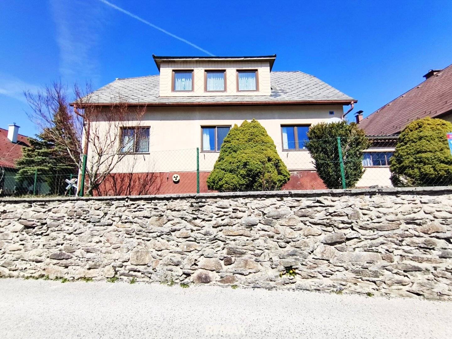 Mehrfamilienhaus in Martinsberg, 258m²