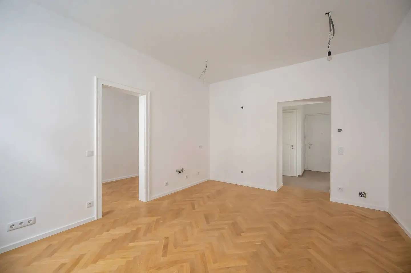 ++NEU++ Schlüsselfertiger 2-Zimmer-Altbau-Erstbezug mit 39 m² und Lift in Meidling