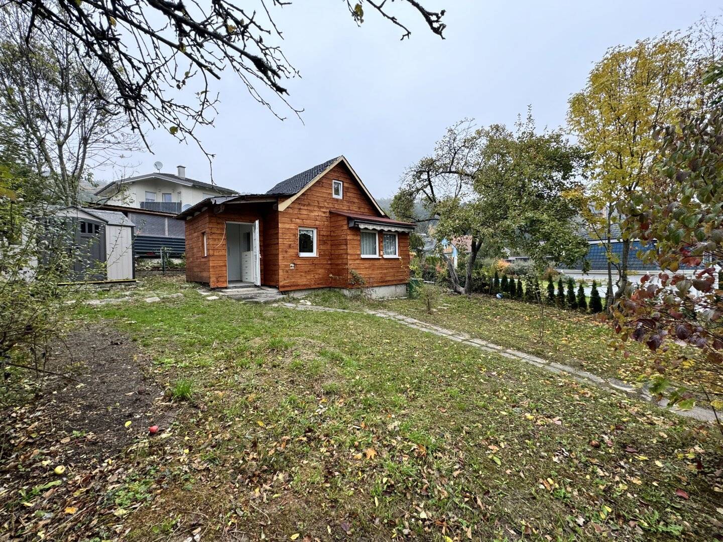 Building Plot with Summer House
