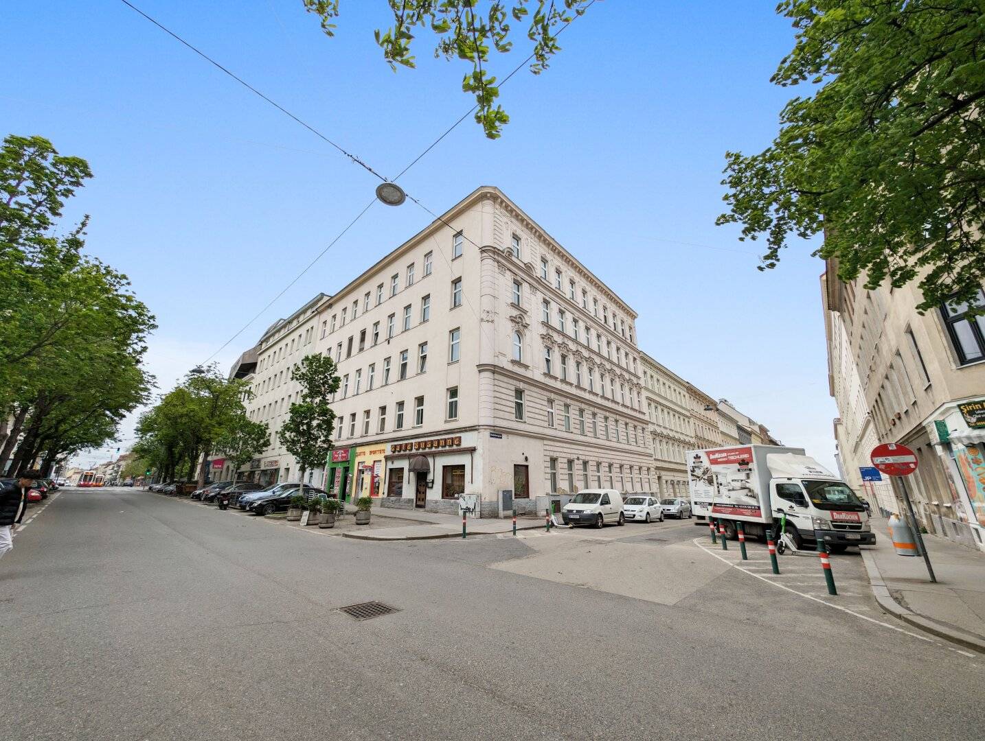 ***Neu*** Bewilligter Rohdachboden mit Entwicklungspotenzial!  8 tolle Einheiten mit Freiflächen!