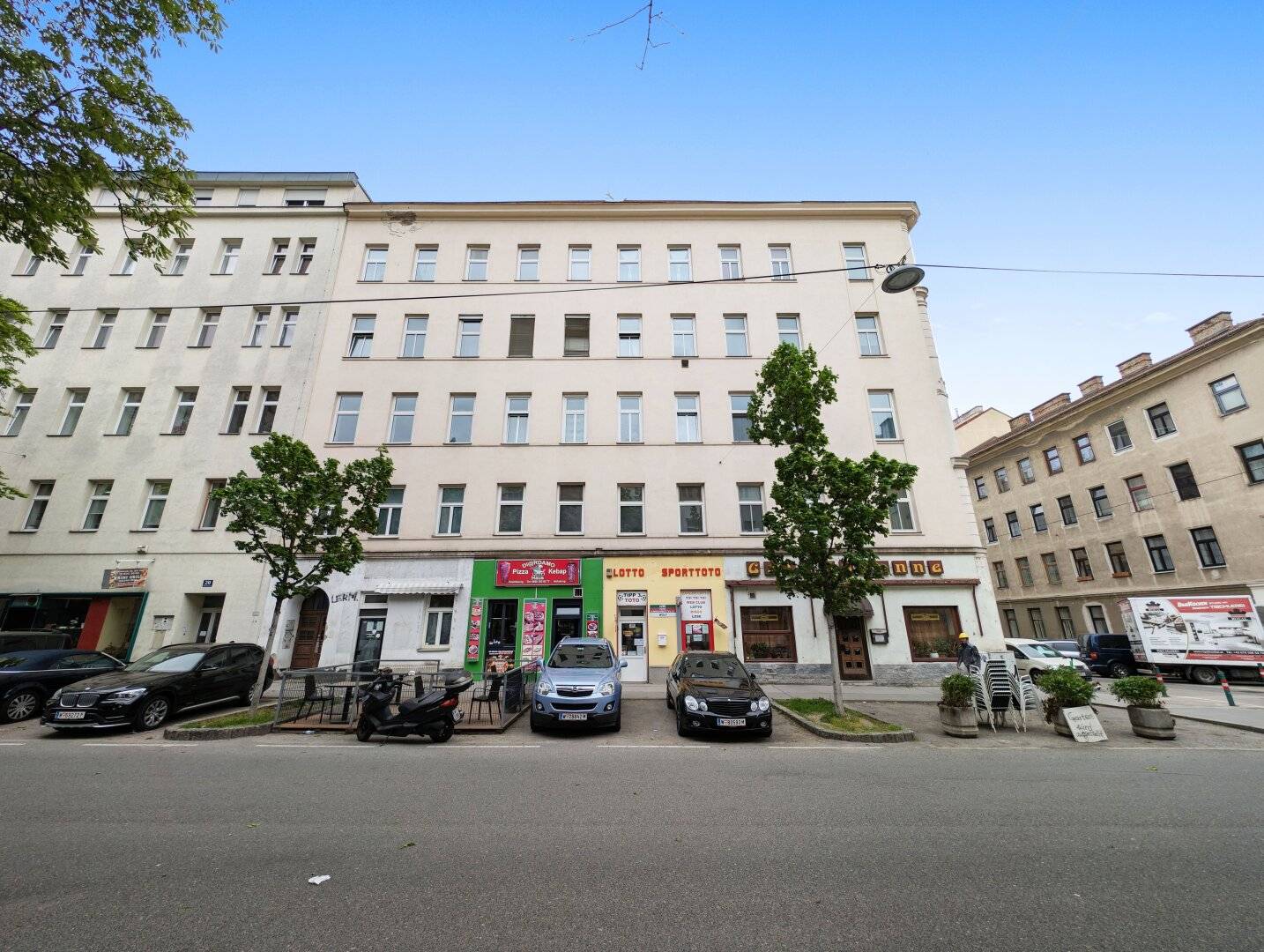 ***Neu*** Bewilligter Rohdachboden mit Entwicklungspotenzial!  8 tolle Einheiten mit Freiflächen!