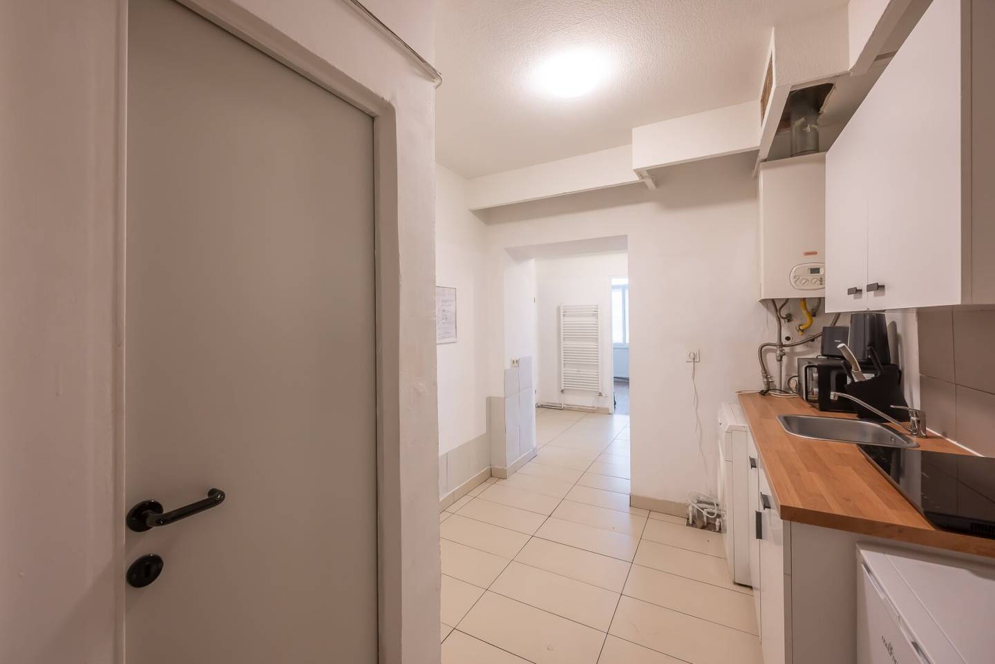 ++NEW++ Renovation-needed 1.5-room Old-Building Apartment, Great Potential!