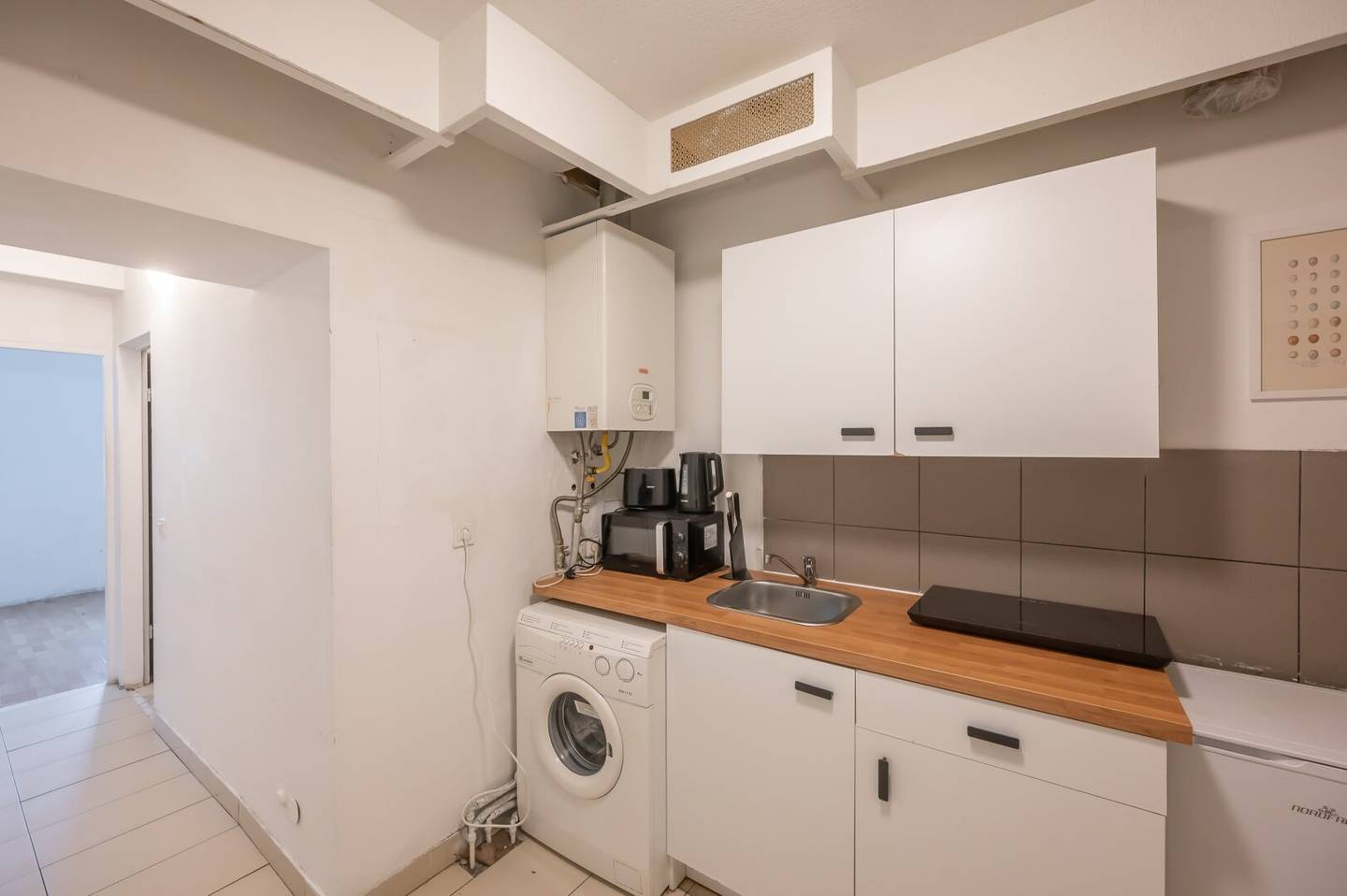 ++NEW++ Renovation-needed 1.5-room Old-Building Apartment, Great Potential!
