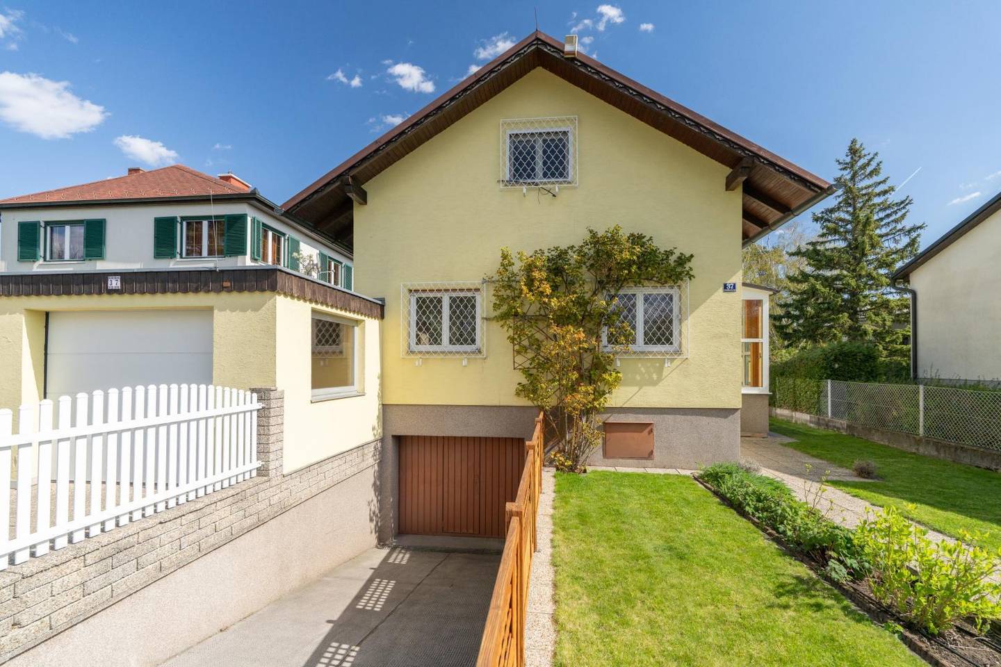 SFH for renovation near Mühlwasser