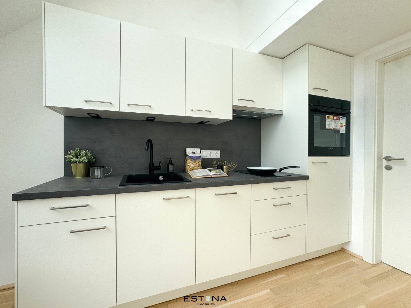 Dachgeschosswohnung Erstbezug ruhige Lage Terrasse