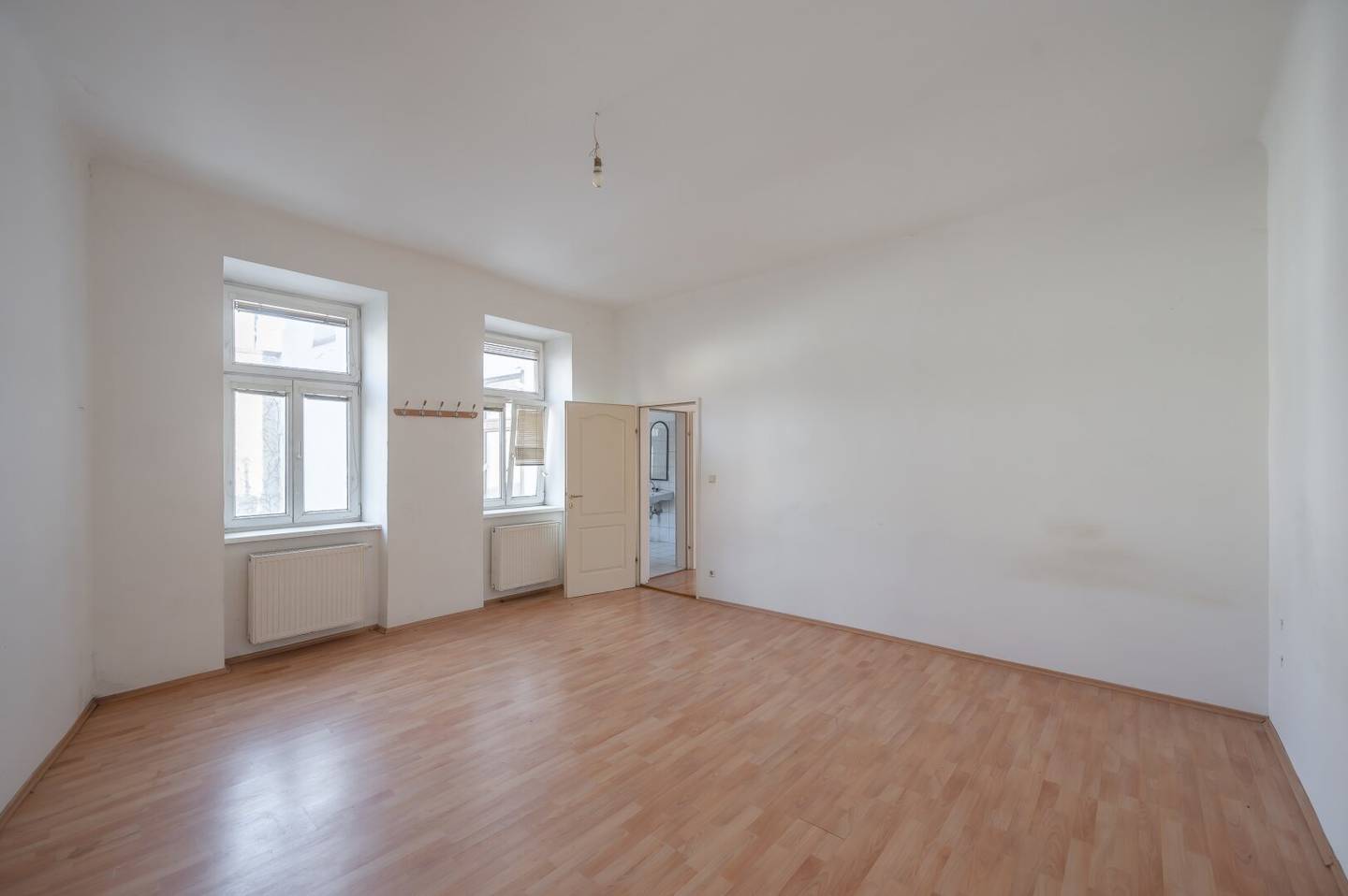 ++KLNB121++ renovation needed two room apartment in very good location Airbnb