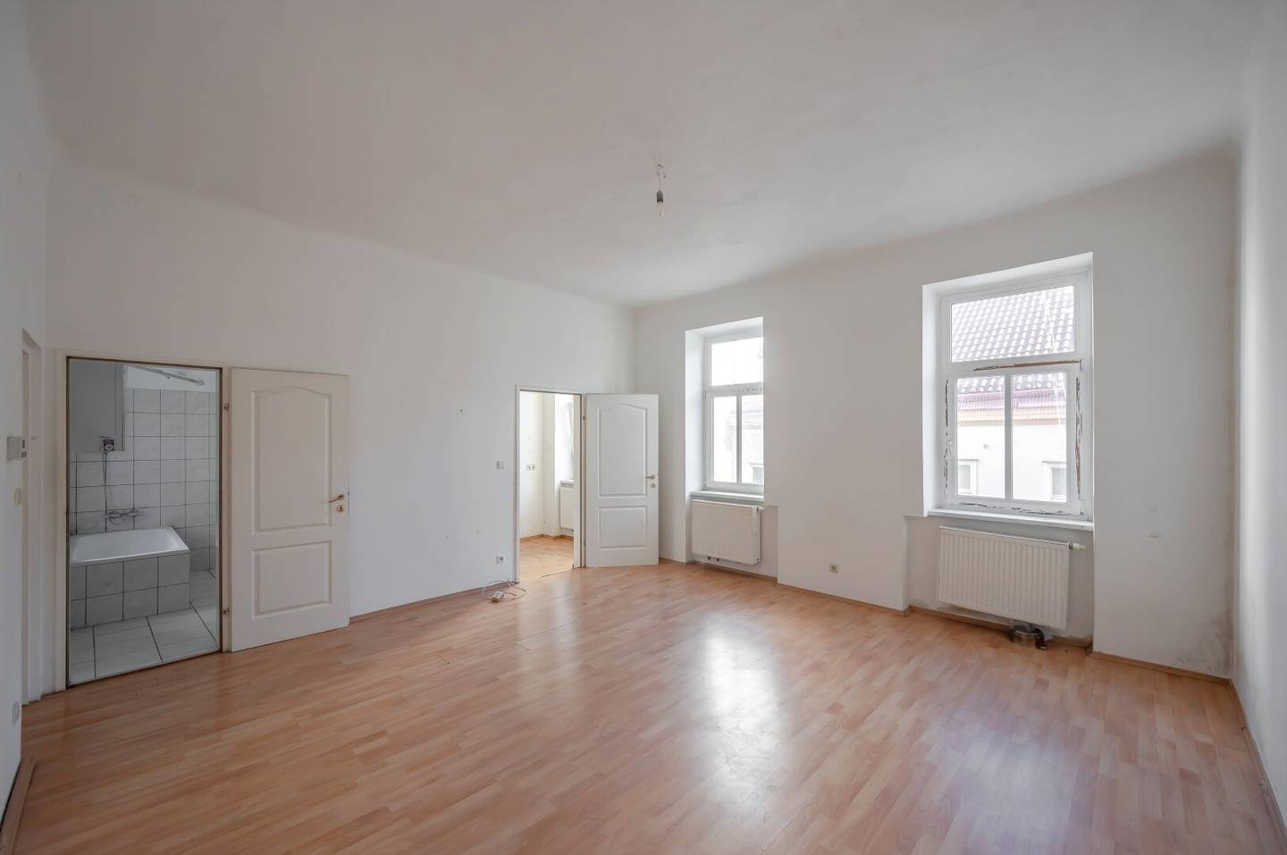 ++KLNB121++ renovation needed two room apartment in very good location Airbnb