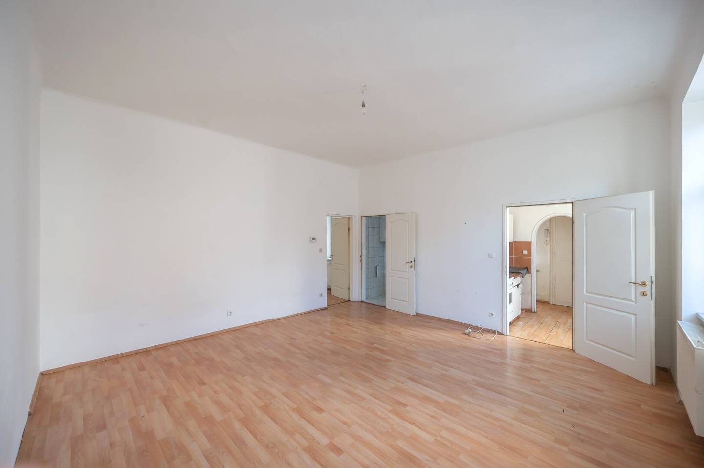 ++KLNB121++ renovation needed two room apartment in very good location Airbnb