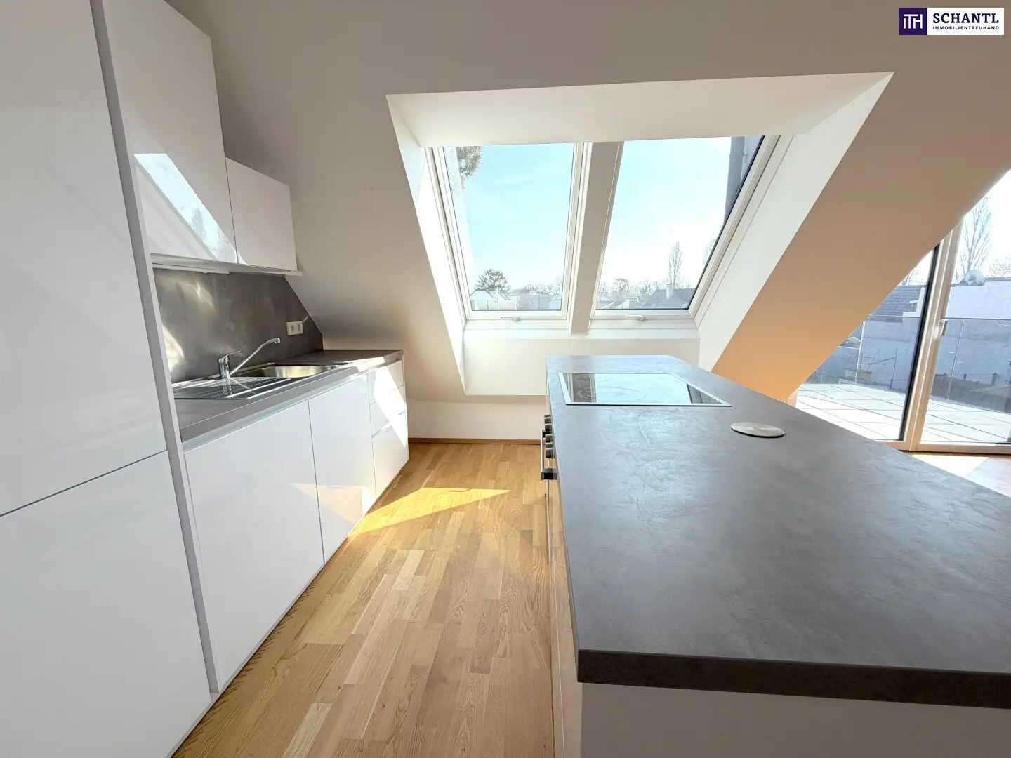 Leben zwischen Stadt und Natur – Exklusive Dachgeschosswohnung mit Ostbalkon!