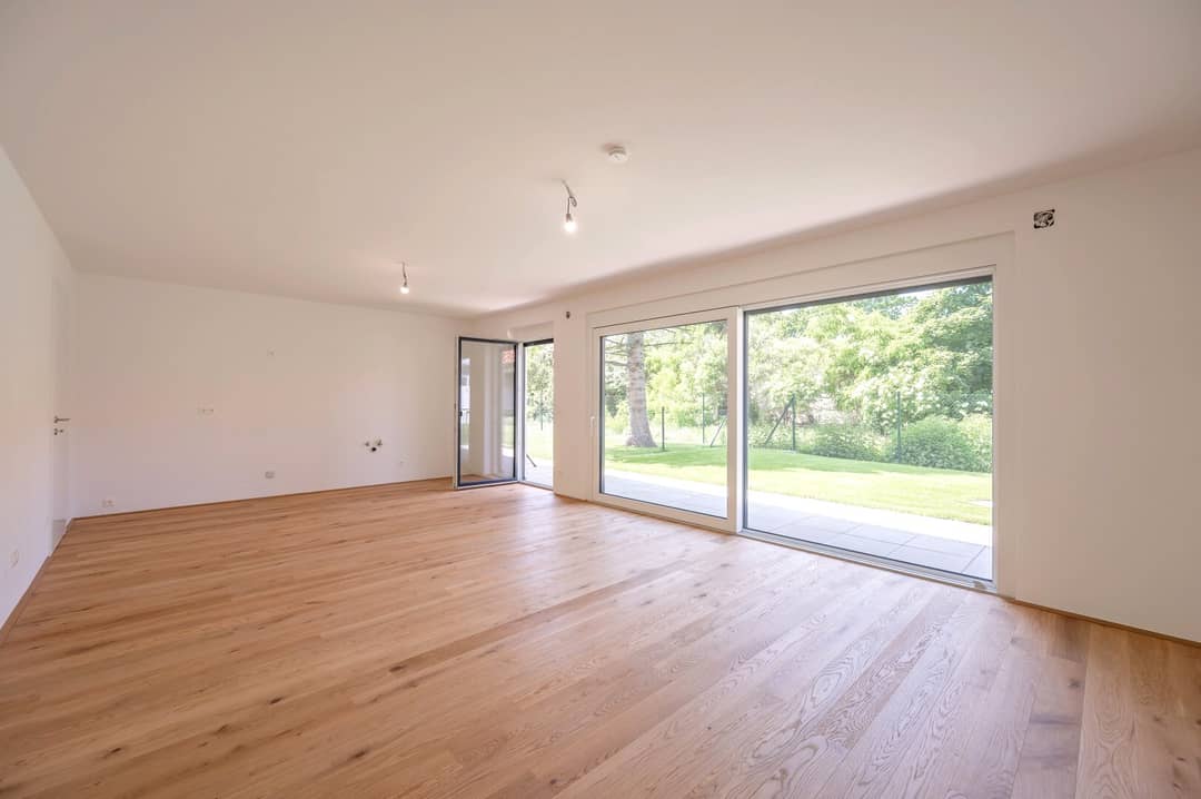 Lichtdurchflutete Doppelhaushälfte mit Terrasse und Garten in Winzendorf