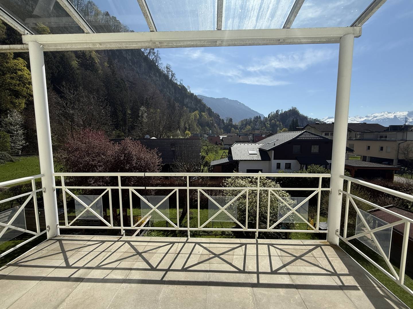 Apartment quiet location balcony near city center