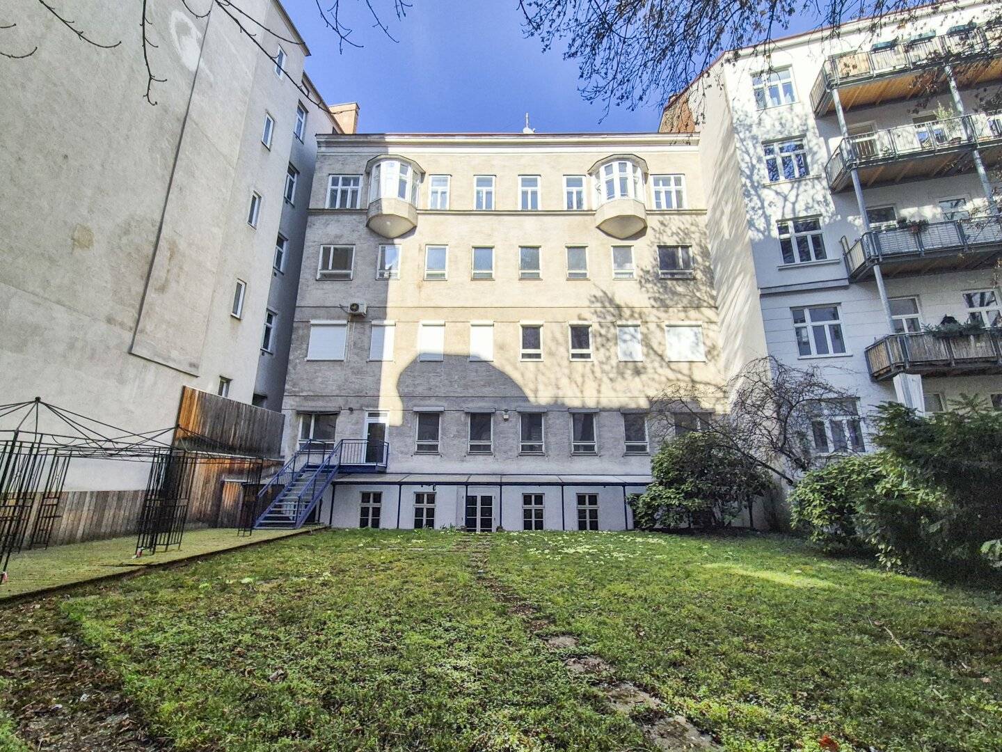 Office Space 130m² Alsergrund 2nd Floor