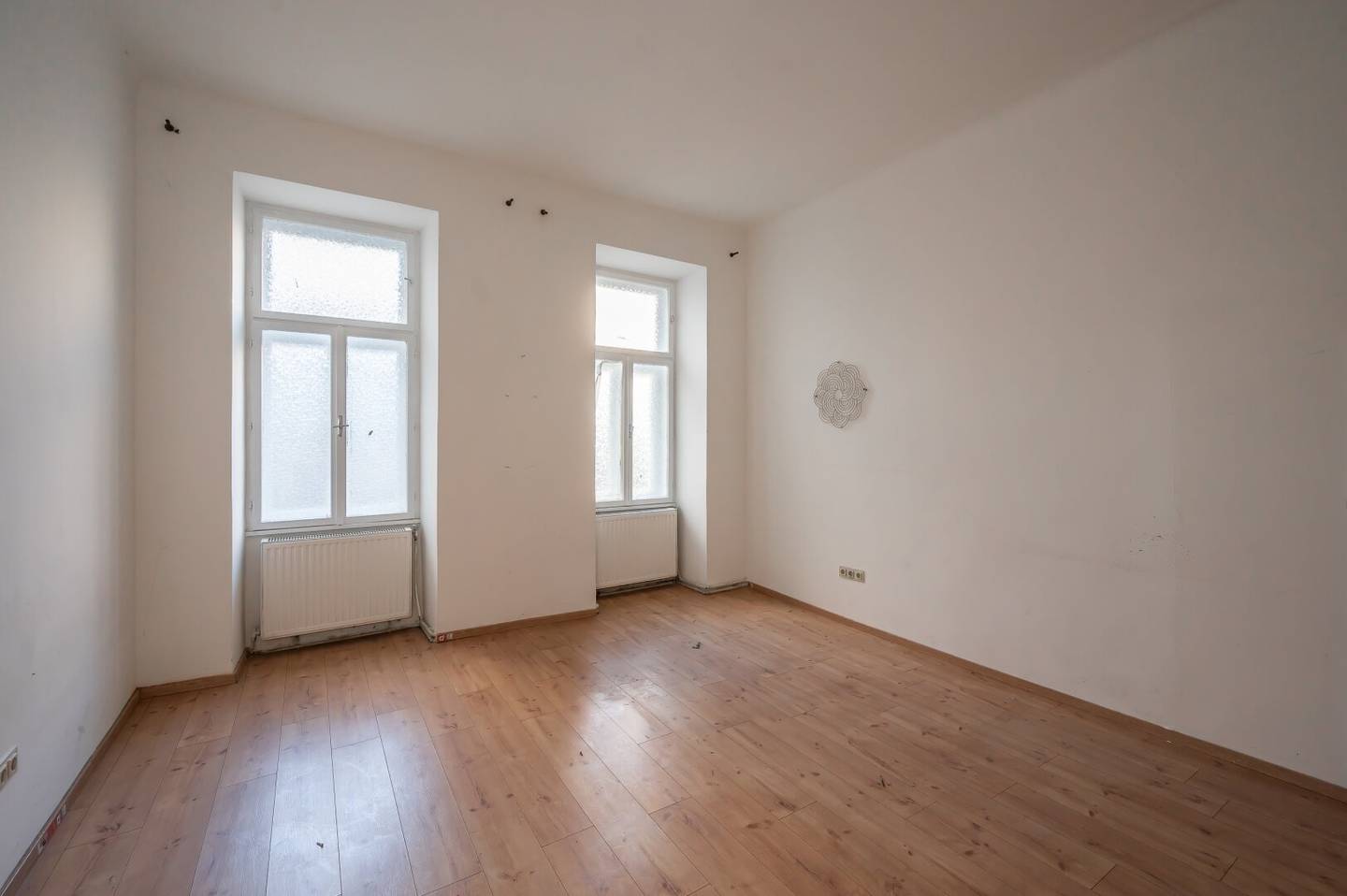 Wohnung raised ground floor Vienna balcony Airbnb ready