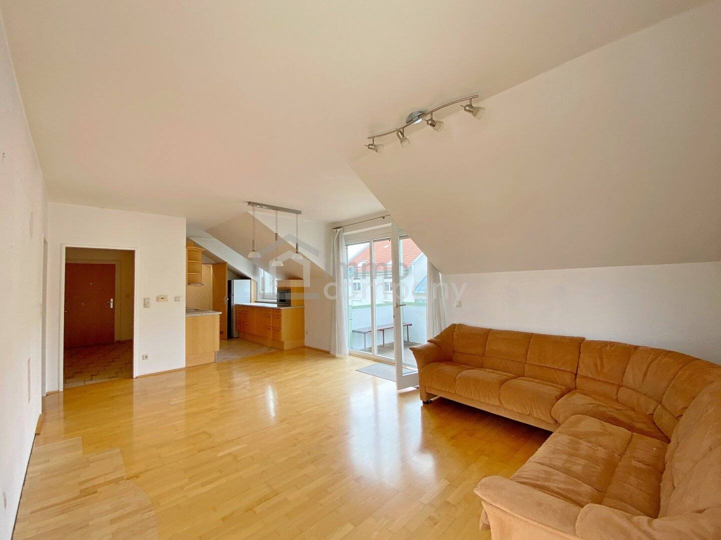 Dachgeschosswohnung Balkon Aussicht Weinberge