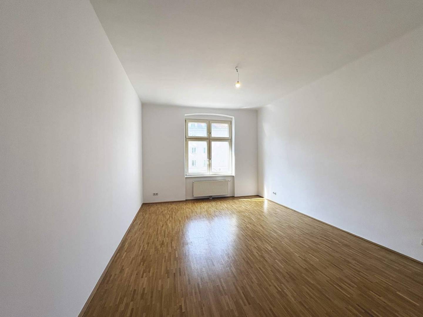 Apartment with elevator and immediate availability
