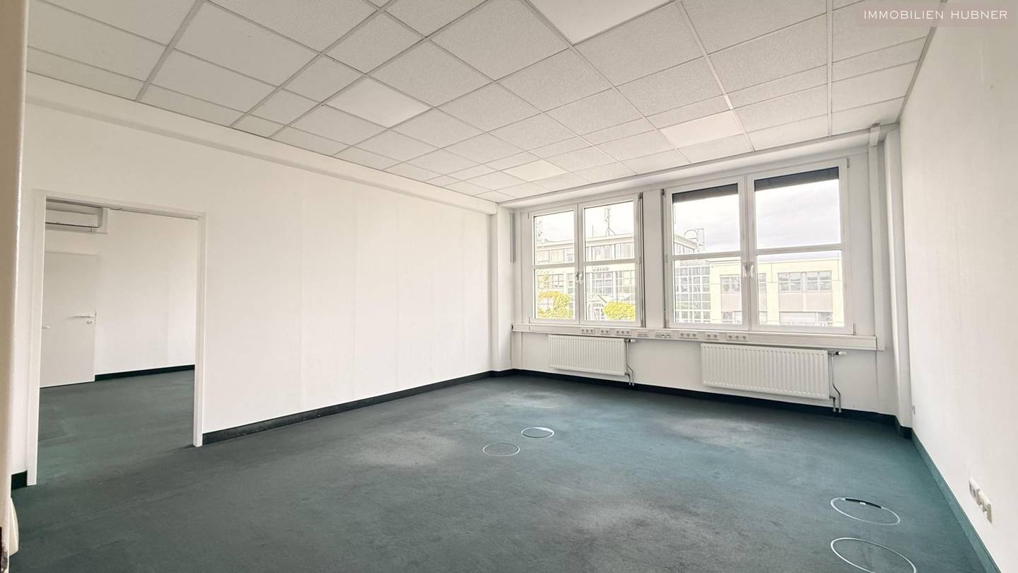 Commission-free office in Schwechat