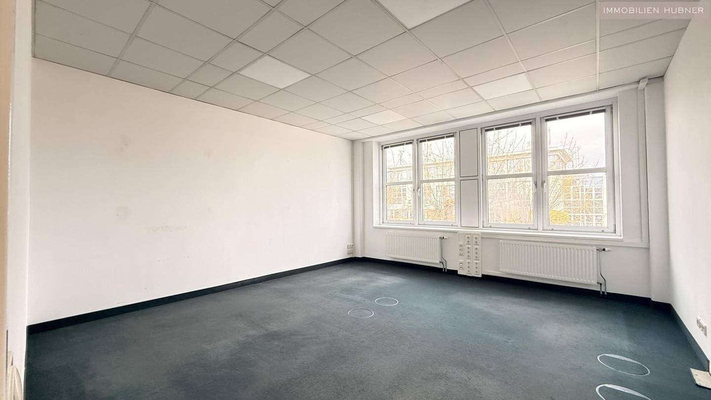 Commission-free office in Schwechat