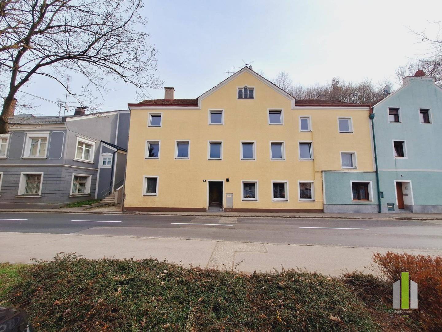 Sanierungsbedürftiges Mehrfamilienhaus Mauerkirchen