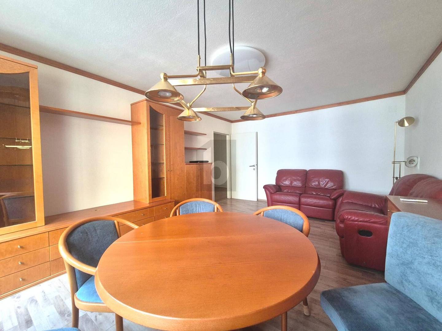 Helle Wohnung mit gemeinsamer Dachterrasse und Sauna