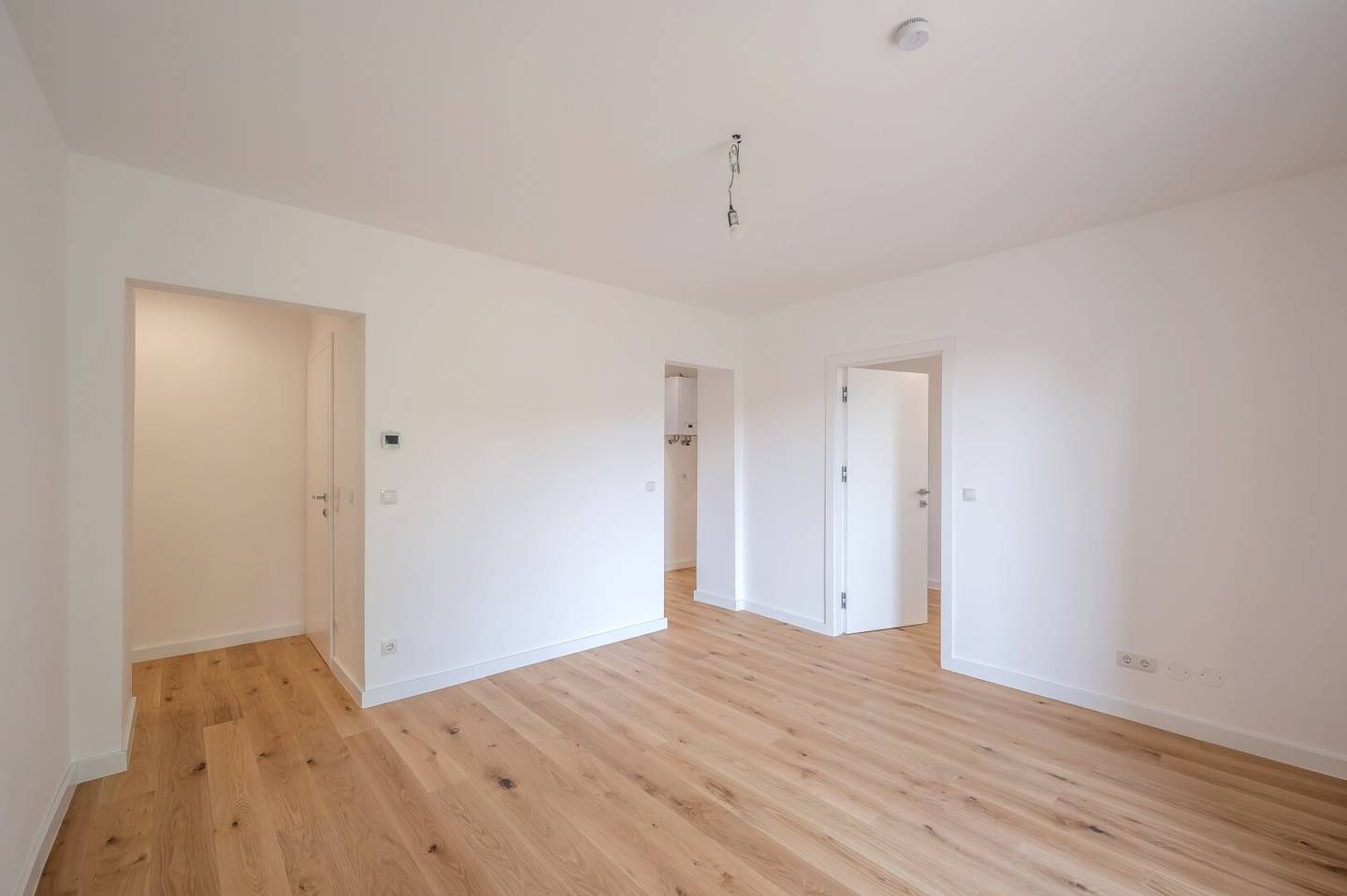 ++Bujatti++ Perfect 1.5-room first-time-occupancy flat with terrace!