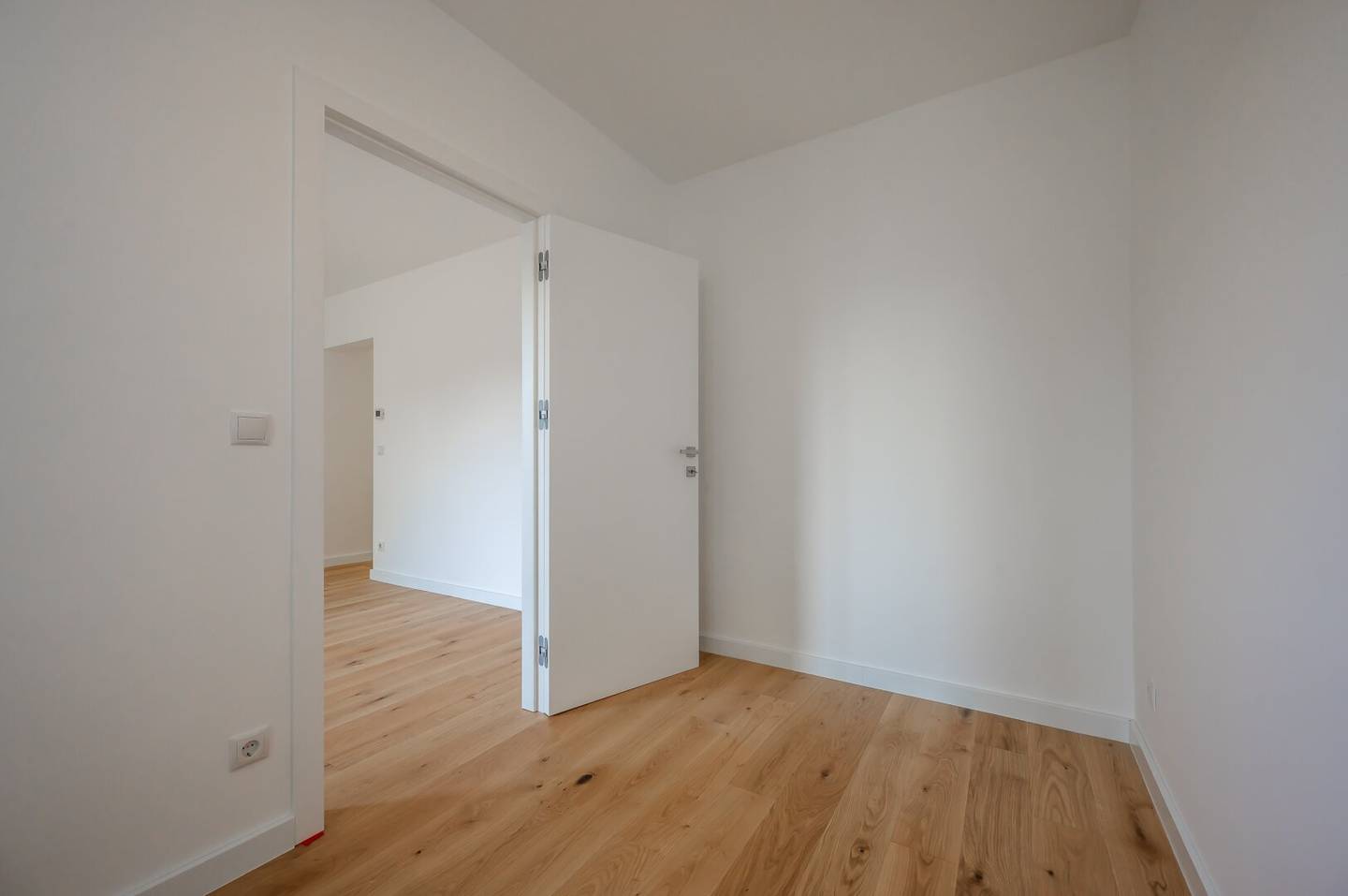 ++Bujatti++ Perfect 1.5-room first-time-occupancy flat with terrace!