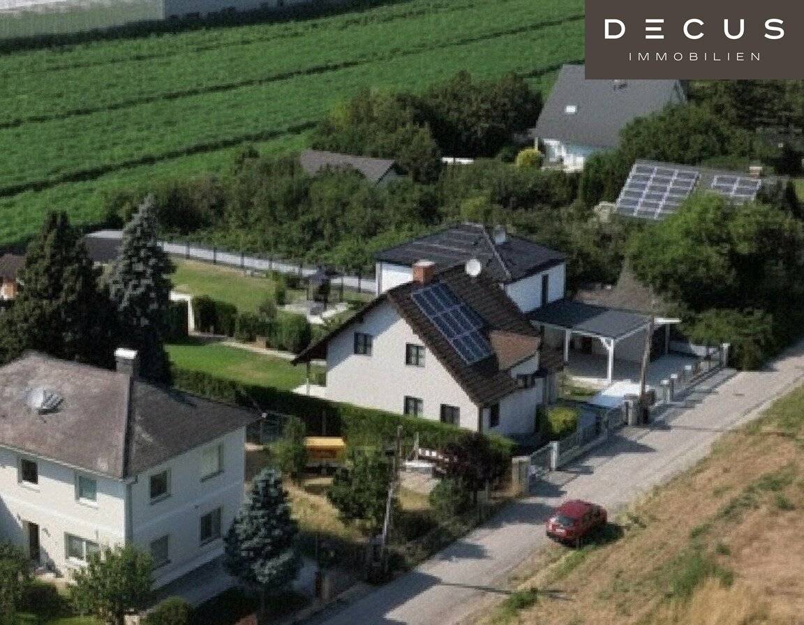 Well-Maintained House with Garden, Pool and Wellness