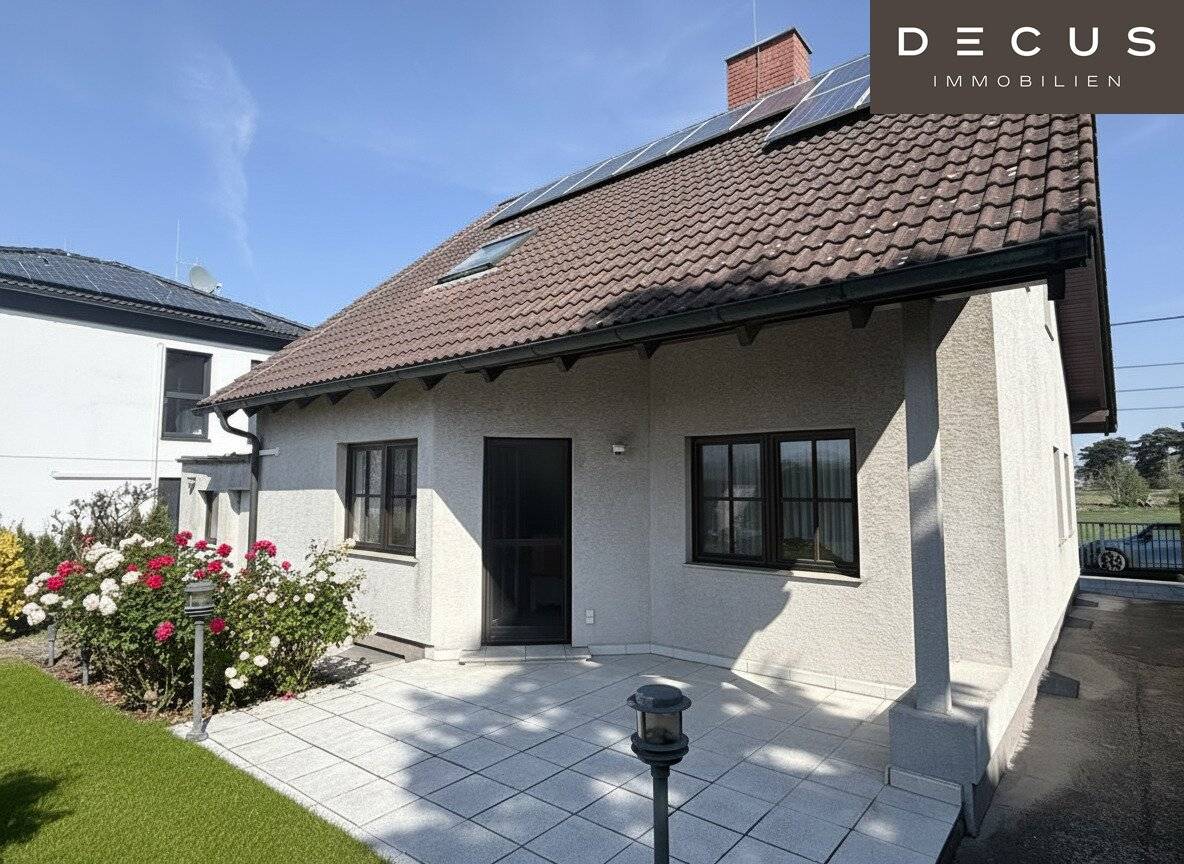 Well-Maintained House with Garden, Pool and Wellness