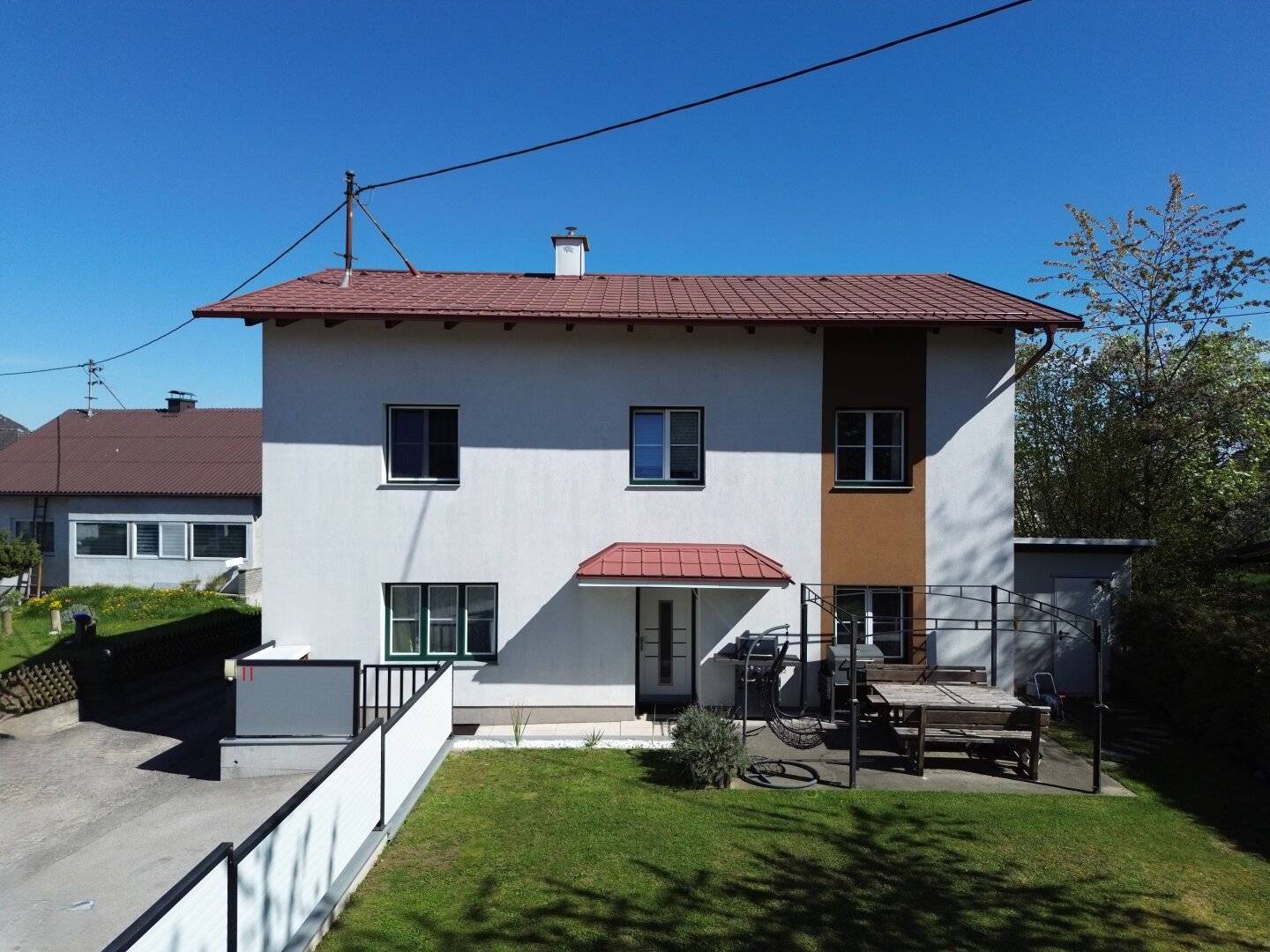 Multi-family house in Roitham, 264m²