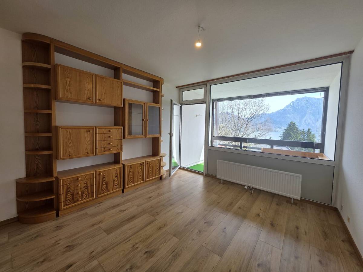 Renovated Studio with Lake View in Altmünster