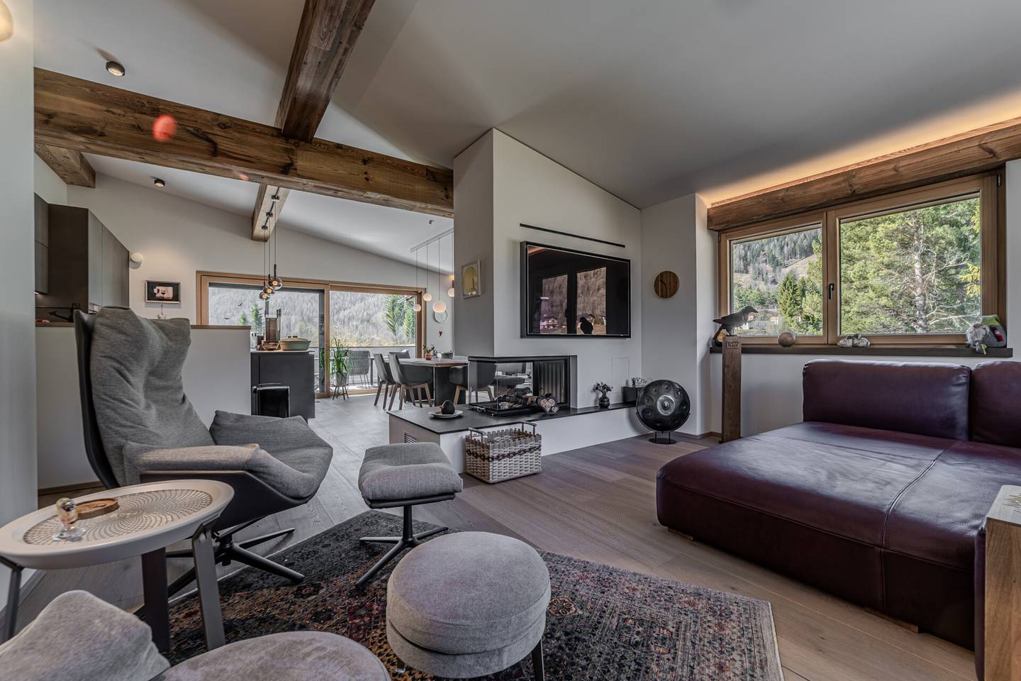 Dachgeschosswohnung mit Wohnrecht und Terrasse