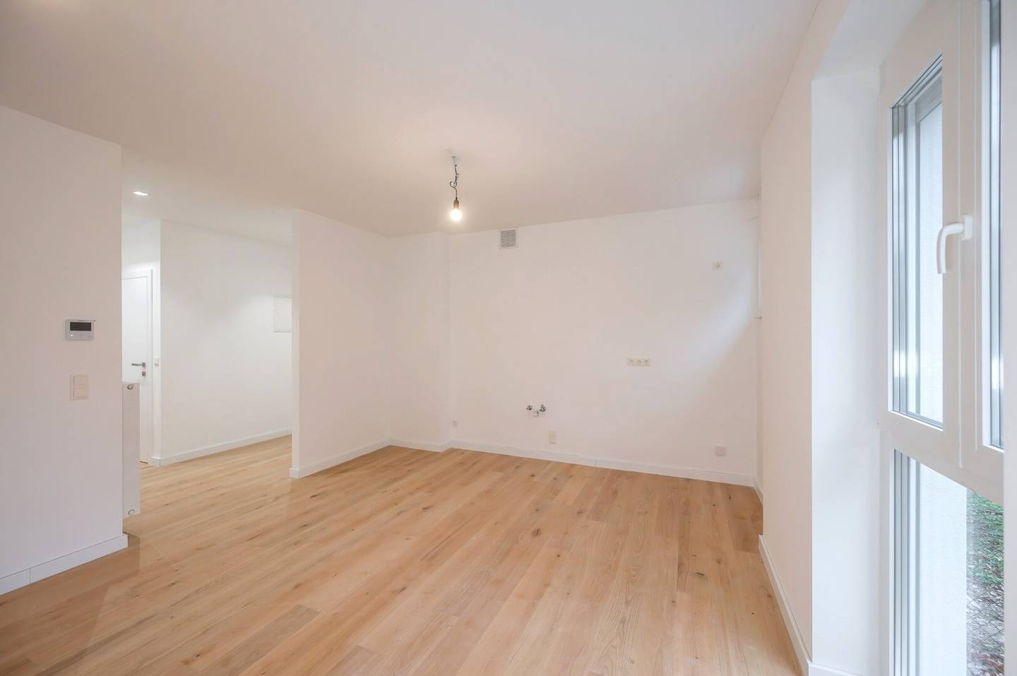 ++Bujatti++ Great 3 room first occupancy apartment with grand garden