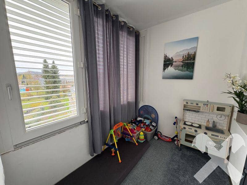 Wohnung in zentraler Lage mit Loggia Grünblick