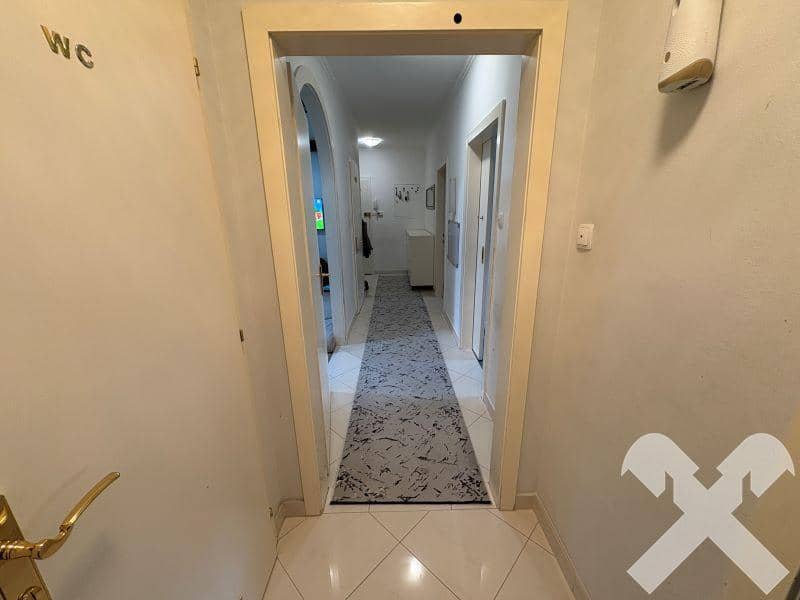Wohnung in zentraler Lage mit Loggia Grünblick