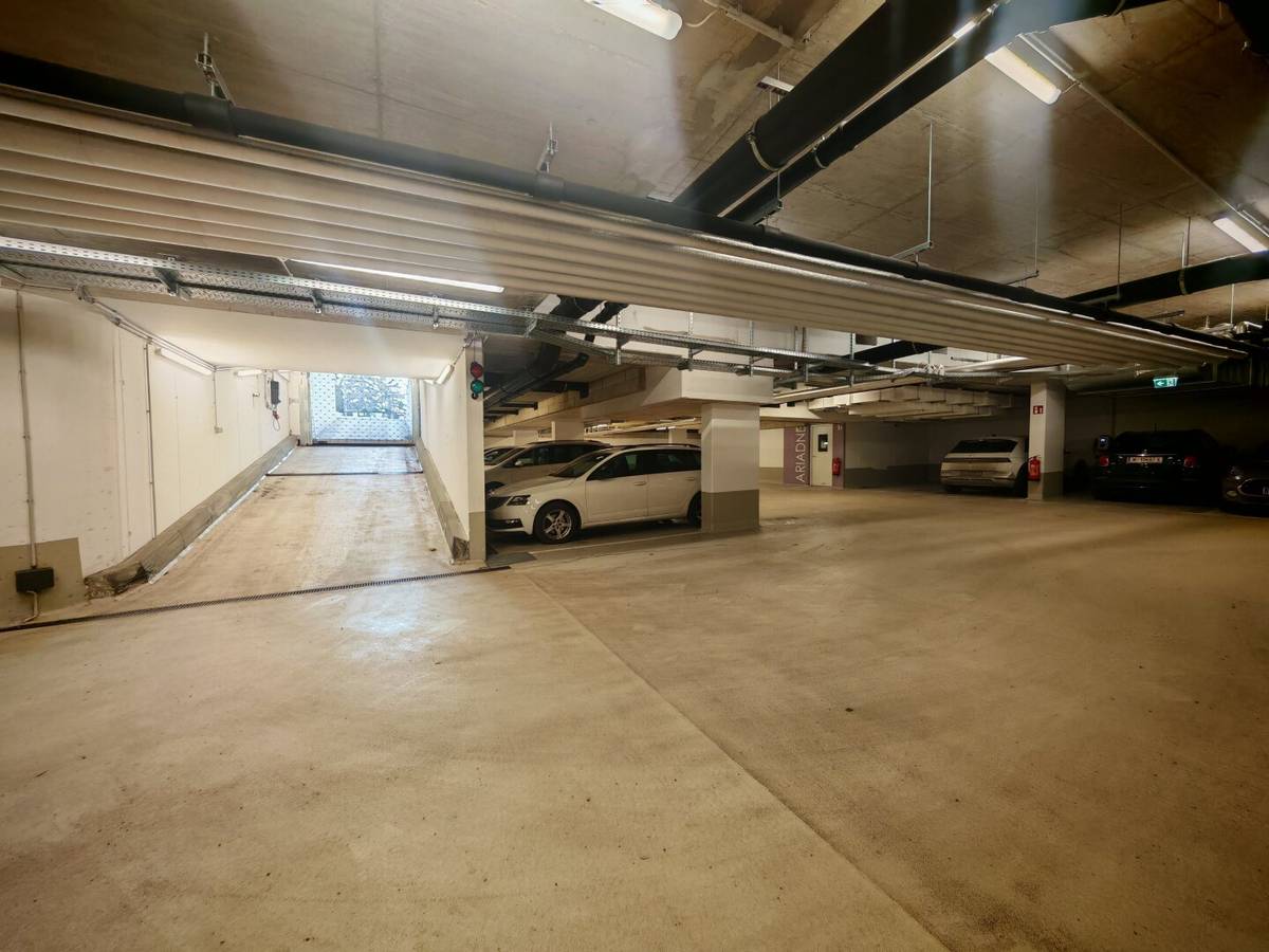 Underground Parking Paradisgasse