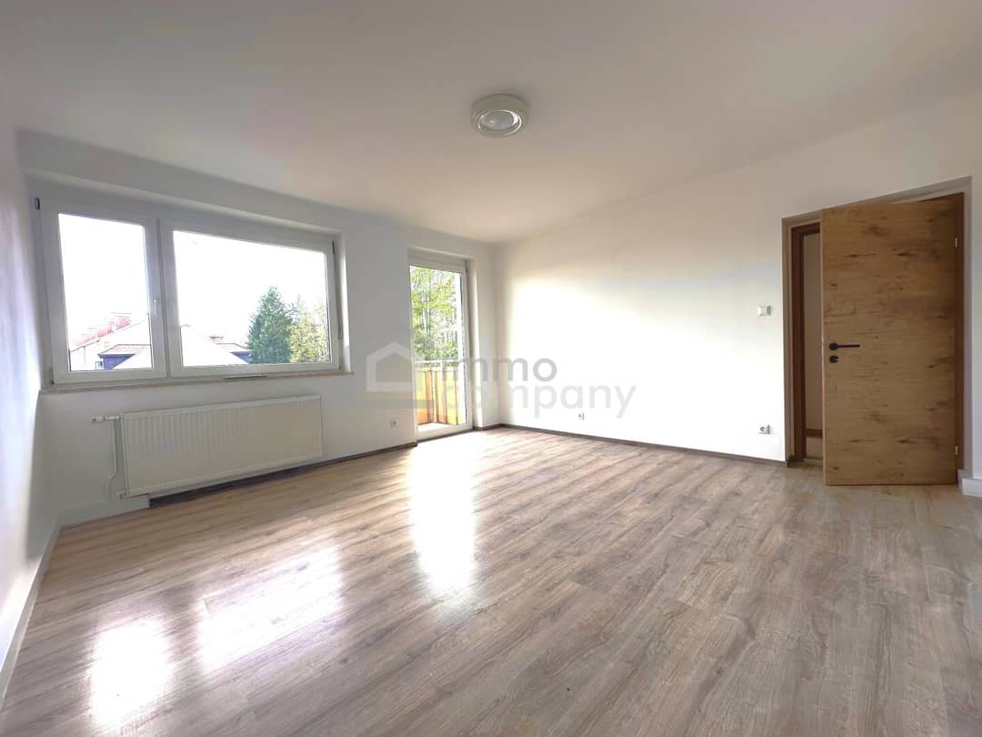 Drei Zimmer Wohnung mit Balkon und Aufzug