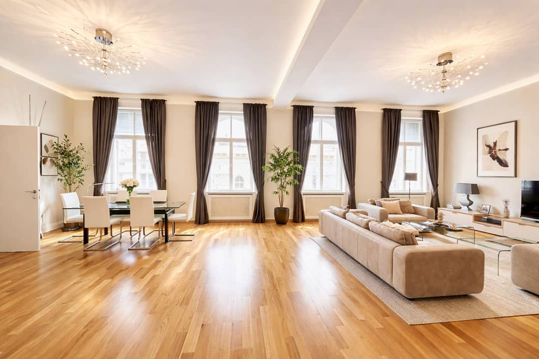 Altbauwohnung nahe Börseplatz in der Stadt