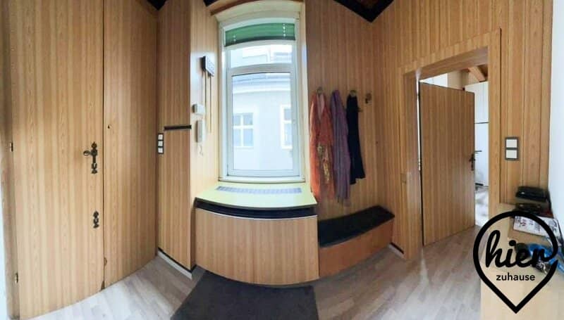 Old building apartment near Augarten with lift