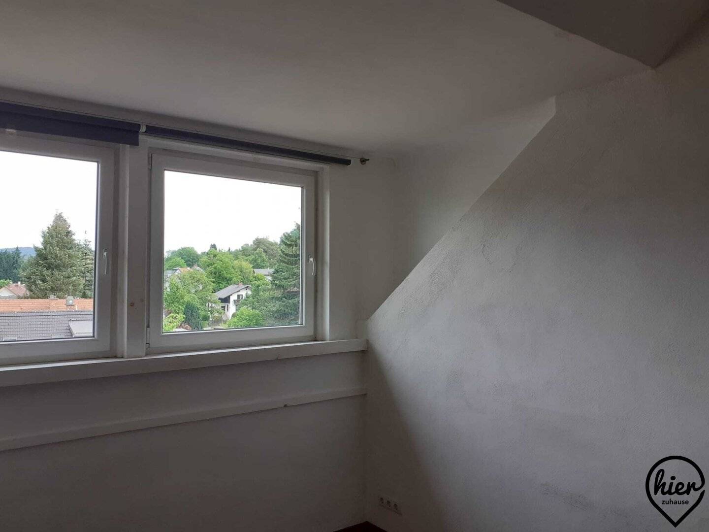 Dachgeschosswohnung ruhige Lage möblierte Wohnküche